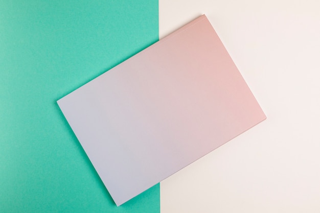 乒乓球拍为什么有腥味